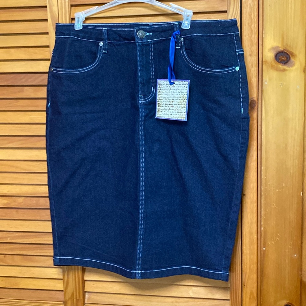 Lexi jeansNice skirt brand new zipper front